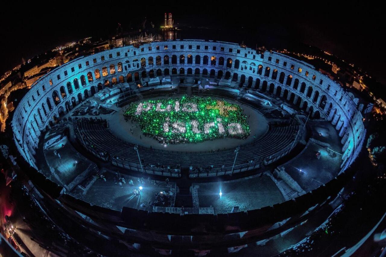 Colosseum View * Pula